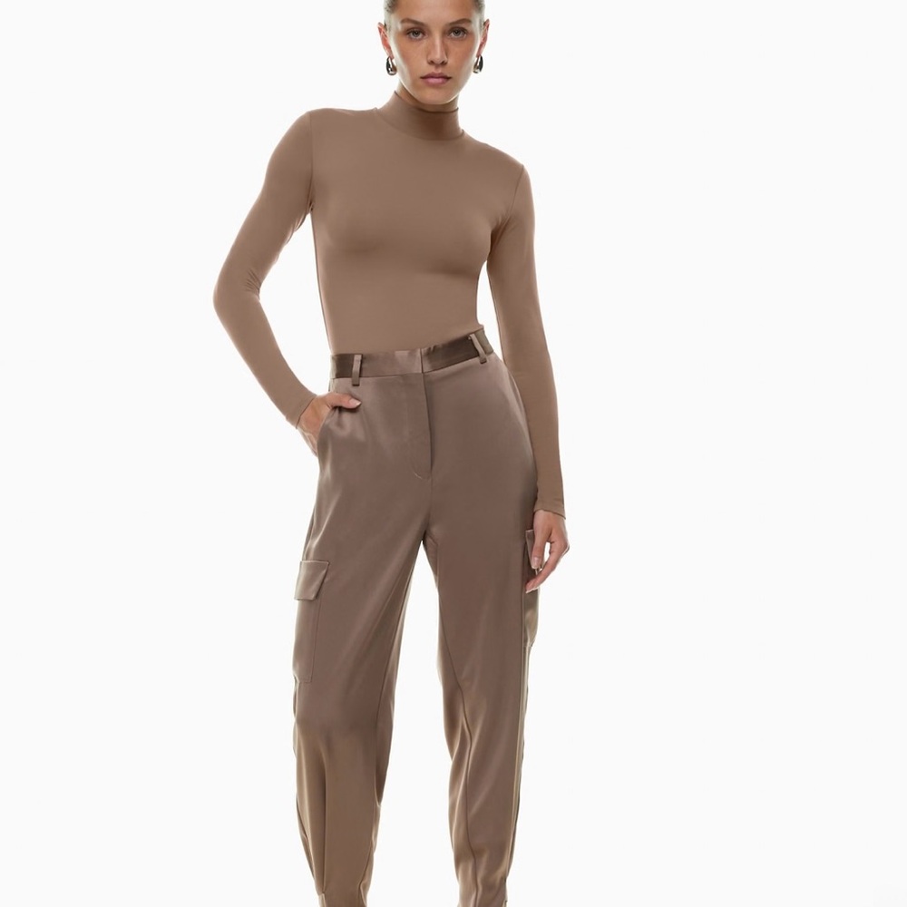 Aritzia Babaton Gold/Nude Cargo Pants silky